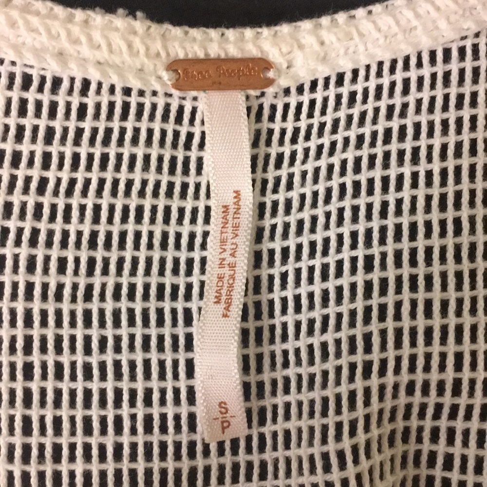 Like New Free People Lace Cropped top - Picture 8 of 8